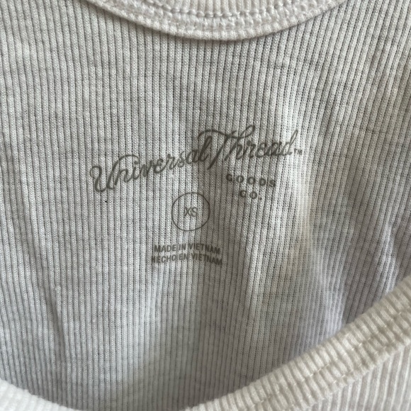 Universal Thread Tank Top - Picture 2 of 2